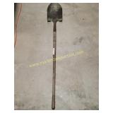 Wood Handle Long Shovel 55"