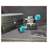 Vintage Polaroid 250 Land Camera w Carry Case &
