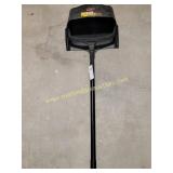 Rubbermaid Lobby Pro Upright Dust Pan