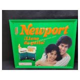 Vintage 21" x 17" NEWPORT Espaï¿½ol Cigarettes