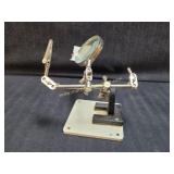 Adjustable Helping Hands Magnifying Glass w