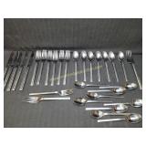 Oneida 18/10 Stainless Steel Partial Flatware