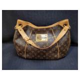Authentic Louis Vuitton Galliera PM Hobo Style