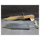 Large Bowie Style Knife w Leathe Sheath