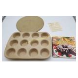 The Pampered Chef Stoneware Muffin Pan, Pizza Pan