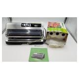 Food Saver Vacuum Sealer - Model FM54580, and