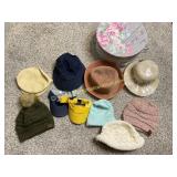Ladiesï¿½ Hats in Hatbox - Straw, Knitted Skull