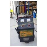 Centech Heavy Duty Charger 6/13 Volt