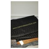 Moving Blankets Lot - 5 Pieces MAP FRONT ROOM
