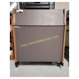 2nd Floor / IBM SYNERGETIX - Work Station with