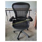 Black Adjustable Office Chair