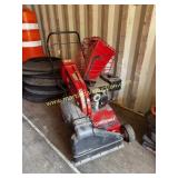 Troy-Bilt Lawn Chipper / Vacuum Gas Powered