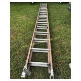 32ft Fiberglass Extension Ladder