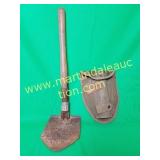 WWII Era Pick/Shovel w/ Pouch
, Field Shovel