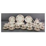 Royal Albert Lavender Rose Dinnerware Set
