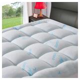 NEW $100 Bamboo Mattress Topper King NEW $100 Bamboo Mattress Topper King