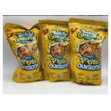 NEW 3 Pack Christie Teddy Graham Honey (BB9/29/23) NEW 3 Pack Christie Teddy Graham Honey (BB9/29/23)