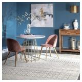 $190 (6' 7' x 9') Area Rug $190 (6' 7' x 9') Area Rug