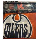 NEW (L) Oilers T-shirt / 7 Days of Beer Socks