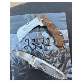 #2372 pocket knives