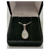 $1,100 App 1.00ct Moissanite Pendant & Chain