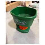 $30 Scotts Whirl Hand Held Spreader - Great