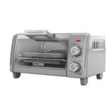 New $81 BLACK+DECKER 4-Slice Crisp 'N Bake Air...