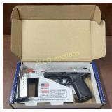 Smith & Wesson SD40VE .40 w/ Extra Magazine,