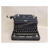 1930s Royal Typewriter w/ Magic Margin