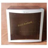 Magic Chef 16 Bottle Wine Cooler, does work