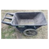 Rubbermaid Poly Farm Cart