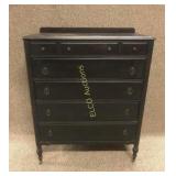 Antique dresser w/7 drawers