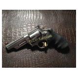 Smith & Wesson Model 629-6 Stainless 4" barrel,