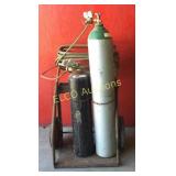 Torch set w/gauges, hose, torch, bottles & dolly