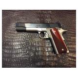 Kimber Custom II 1911 pistol w/2 magazines,