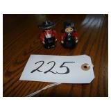 Cast iron Amish shakers