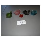 Five assorted small colored swan dishes