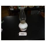 Currier & Ives dï¿½cor kerosene lamp