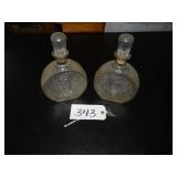 Two vintage glass decanturs
