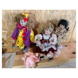 A lot of 4 collectible dolls