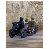 2 Metal Motorcycle Riders