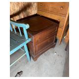 20 x 20 wooden box excellent condition