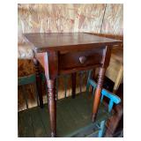 Sturdy antique wooden table with drawer 21wx 29H H