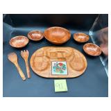 Vintage woven wood salad bowl set featuring a l..