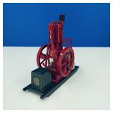 ERTL Diecast IHC Famous Vertical Hit & Miss Engine