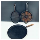 Lot of 3 Vintage Cast Iron Skillets