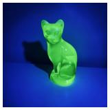 Vtg Fenton Vaseline/Uranium Opalescent Glass Cat