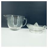 Pampered Chef 8 Cup Mixing Bowl + Juicer