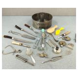 Vintage Kitchenware