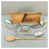 VTG - Wood Handle Kitchen Ware